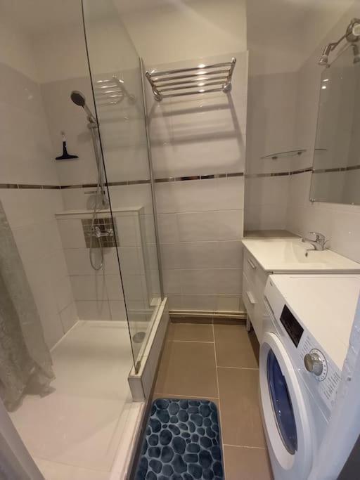Cosy T2, Parking Fermé, 2 Vélos, Wi-fi Appartement